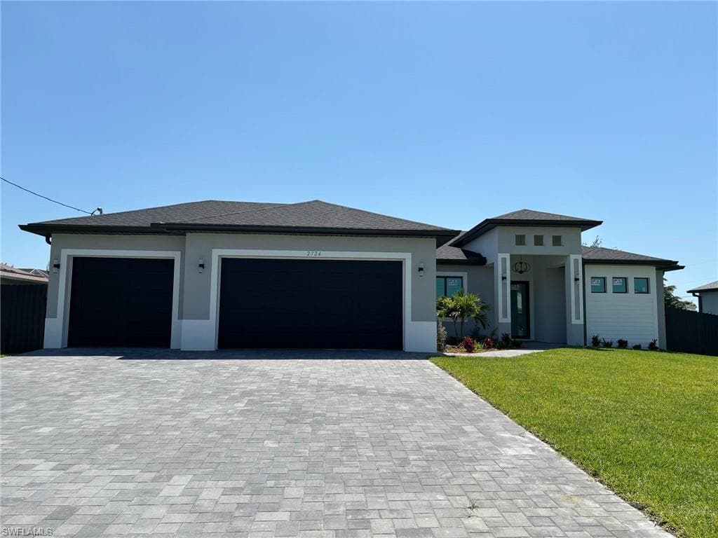 2724 SW 4th LN CAPE CORAL, FL 33991