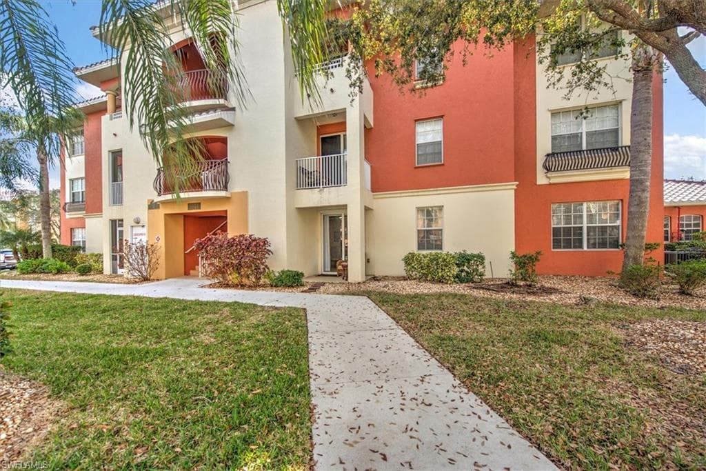 3944 Pomodoro CIR 104 CAPE CORAL, FL 33909