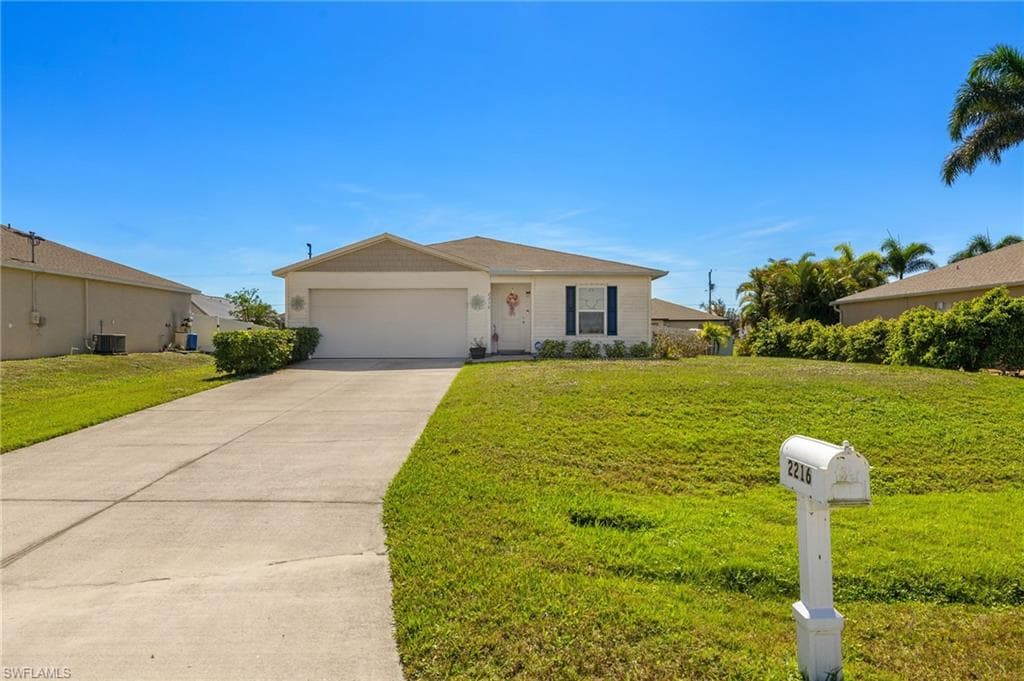 2216 NW 5th TER CAPE CORAL, FL 33993