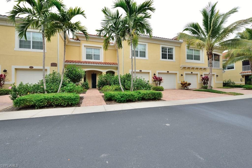 23450 Alamanda DR 102 ESTERO, FL 34135