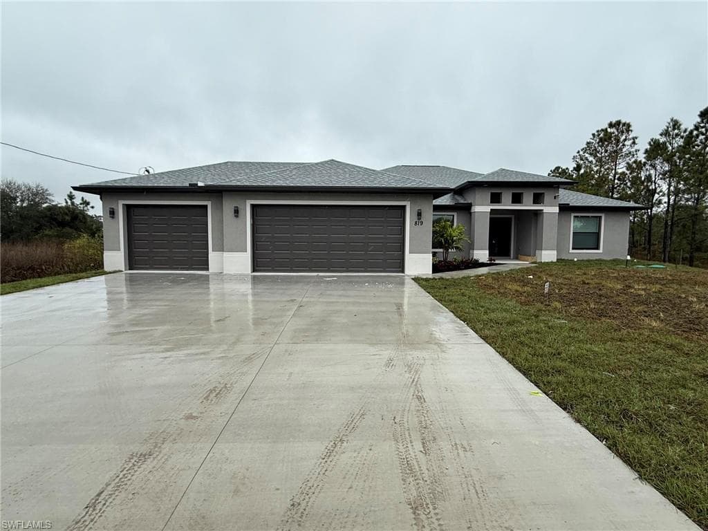 814 Congress AVE LEHIGH ACRES, FL 33972