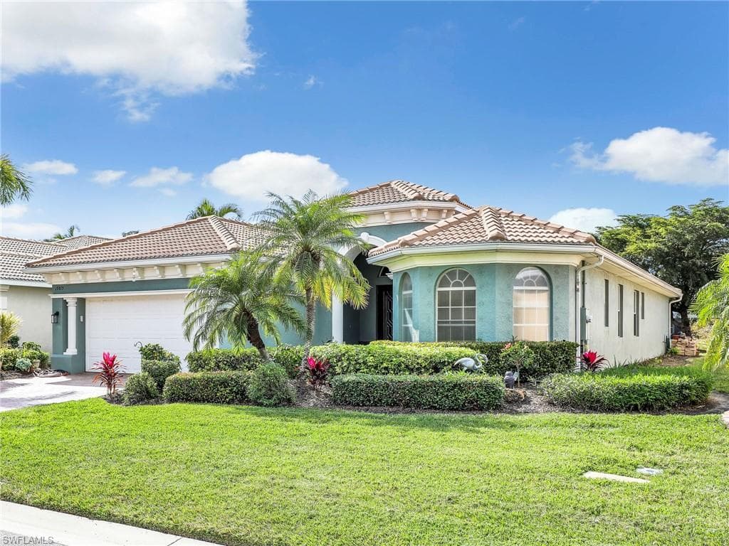 19815 Maddelena CIR ESTERO, FL 33967