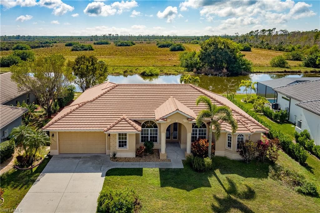 18463 Royal Hammock BLVD NAPLES, FL 34114