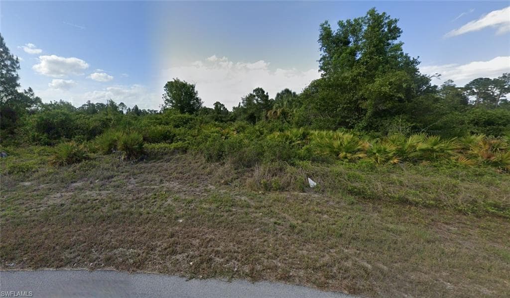 405 Wickham AVE S LEHIGH ACRES, FL 33974