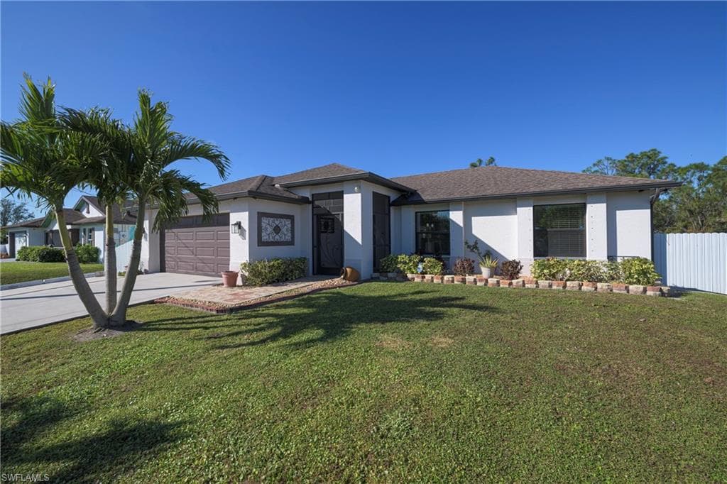803 Zehra AVE N LEHIGH ACRES, FL 33971