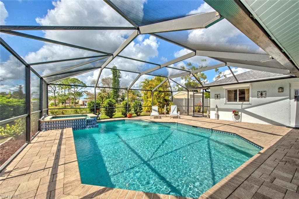 18137 Sandy Pines CIR NORTH FORT MYERS, FL 33917