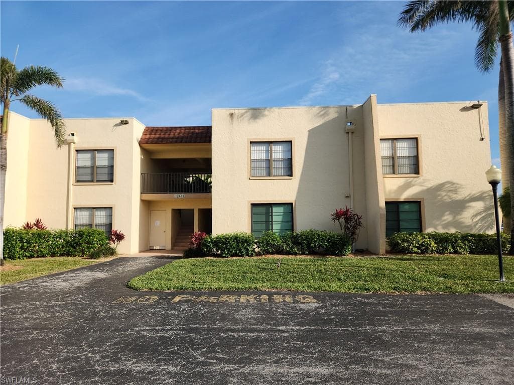 12481 McGregor BLVD 16 FORT MYERS, FL 33919