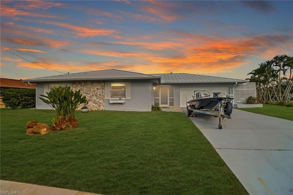 4532 Mackinaw AVE NORTH FORT MYERS, FL 33903