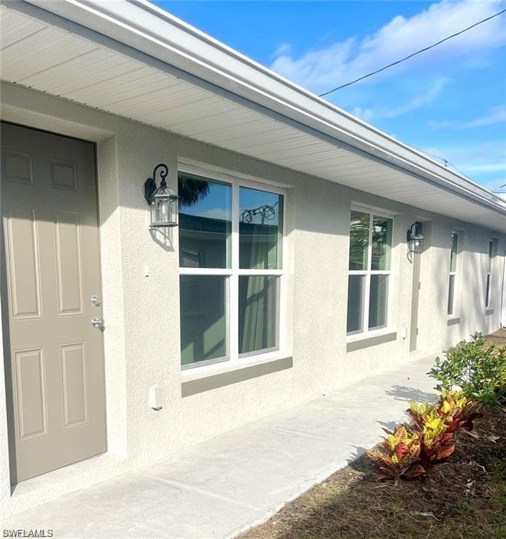 2164/2166 Edison AVE FORT MYERS, FL 33901