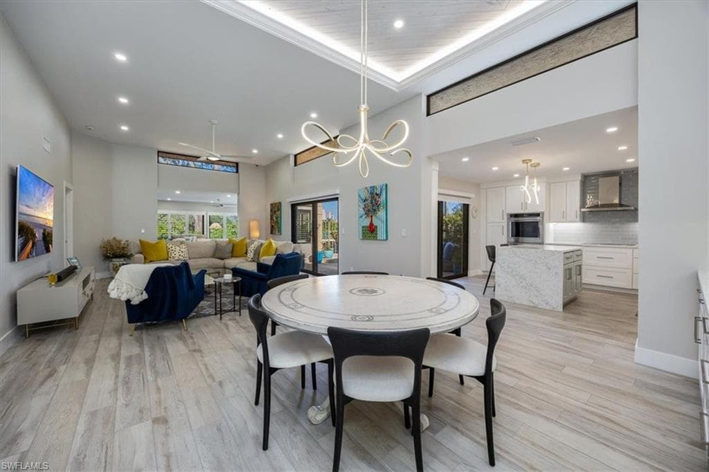 6814 Pelican Bay BLVD 1203 NAPLES, FL 34108
