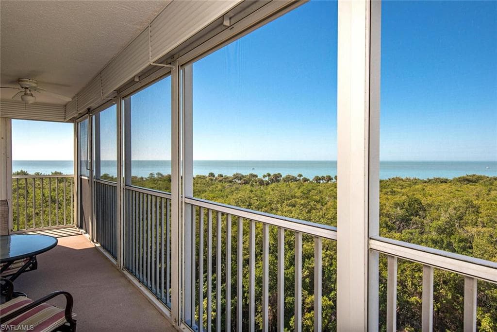3 Bluebill AVE 704 NAPLES, FL 34108