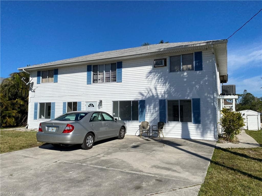 3940 Bennett LN B BONITA SPRINGS, FL 34134