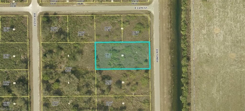 1021 Hines AVE LEHIGH ACRES, FL 33972