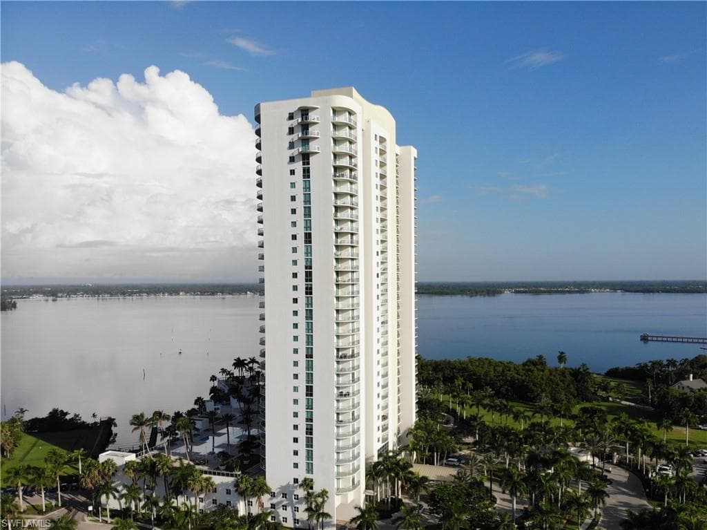3000 Oasis Grand BLVD 1205 FORT MYERS, FL 33916