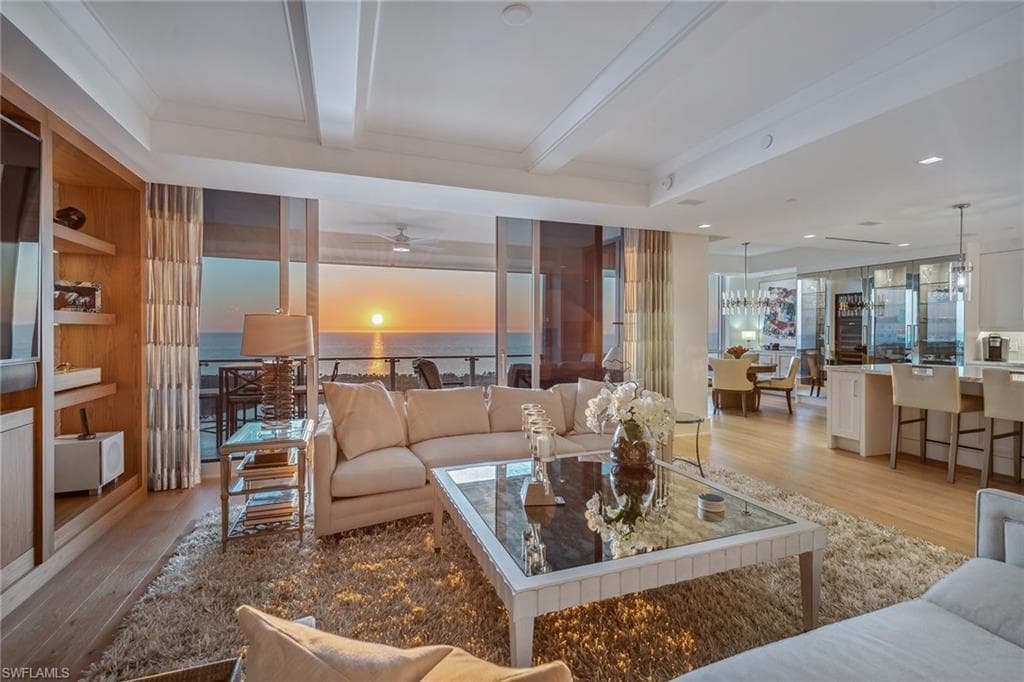 6897 Grenadier BLVD 1903 NAPLES, FL 34108