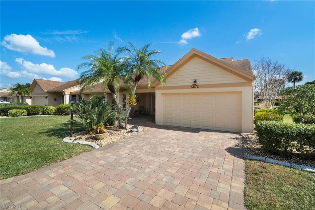 5672 Arvine CIR FORT MYERS, FL 33919