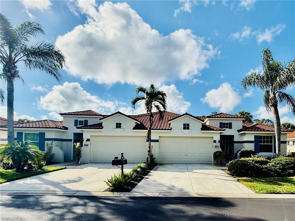 10231 Cape Roman RD 102 BONITA SPRINGS, FL 34135