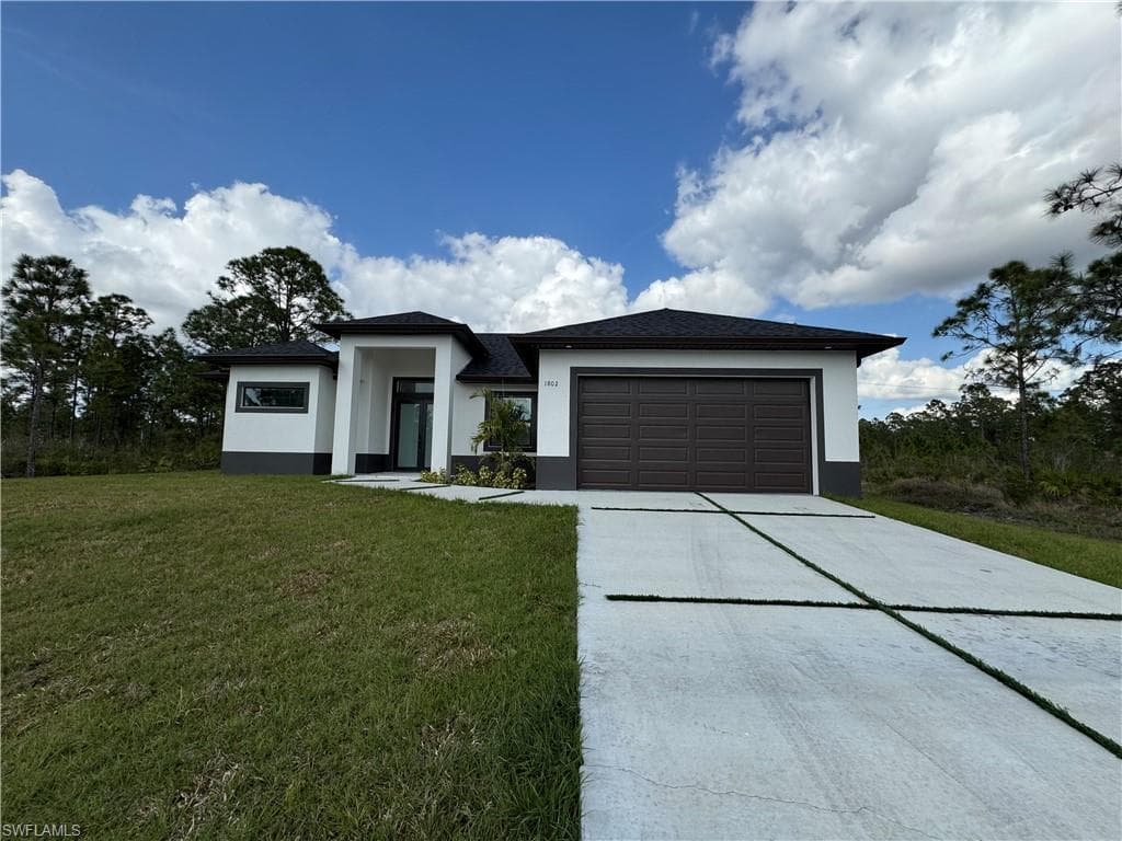 1802 W 9th ST LEHIGH ACRES, FL 33972