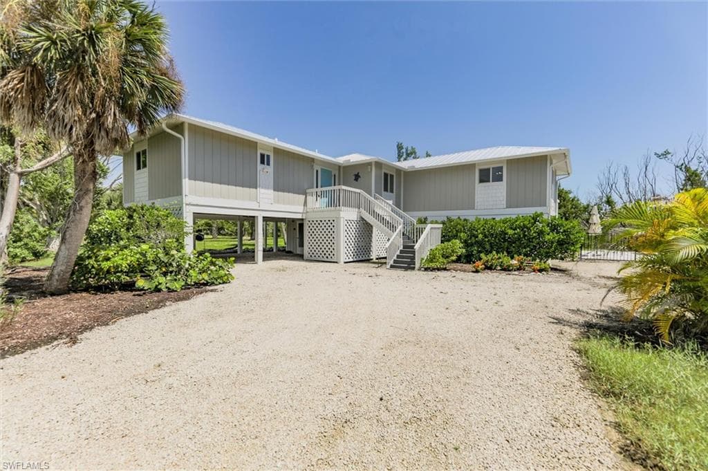 1684 Bunting LN SANIBEL, FL 33957
