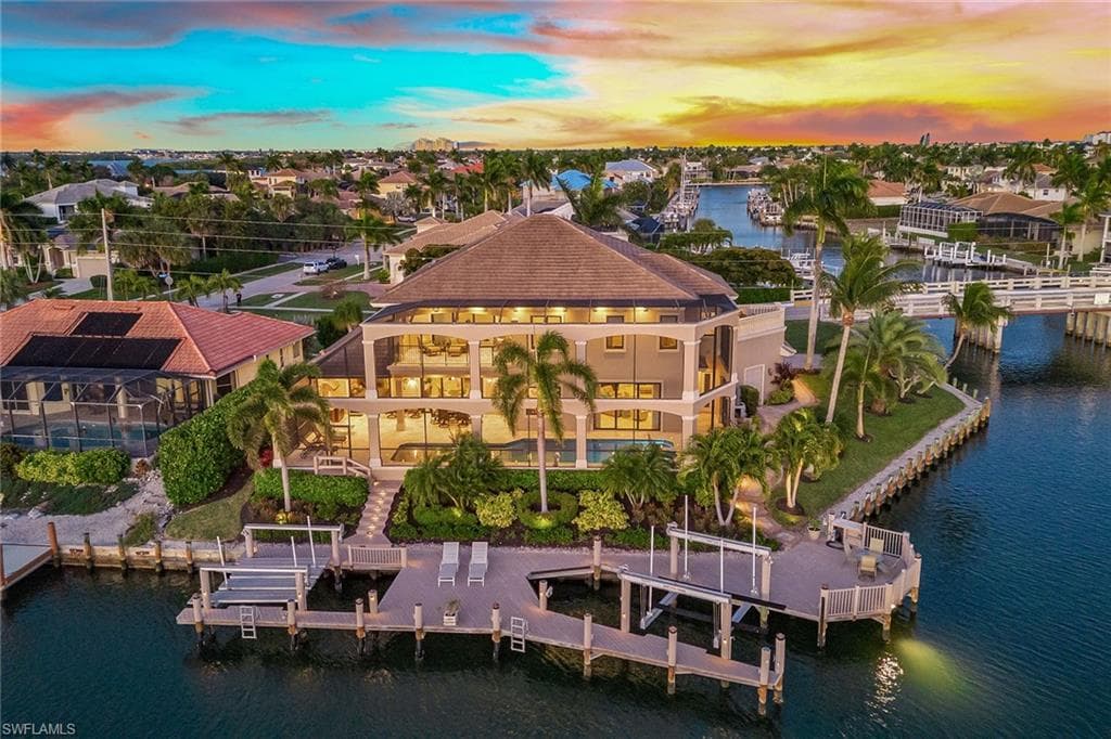 660 Kendall DR MARCO ISLAND, FL 34145