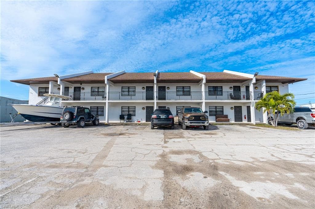 2700 Evans AVE FORT MYERS, FL 33901