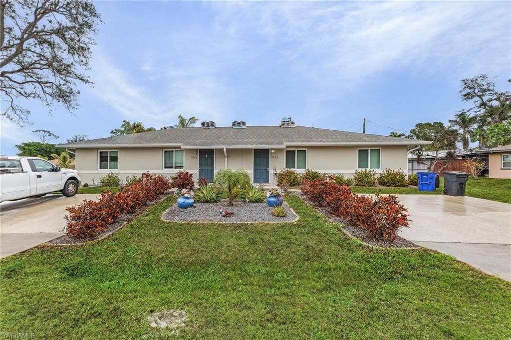 9143 Carolina ST N BONITA SPRINGS, FL 34135