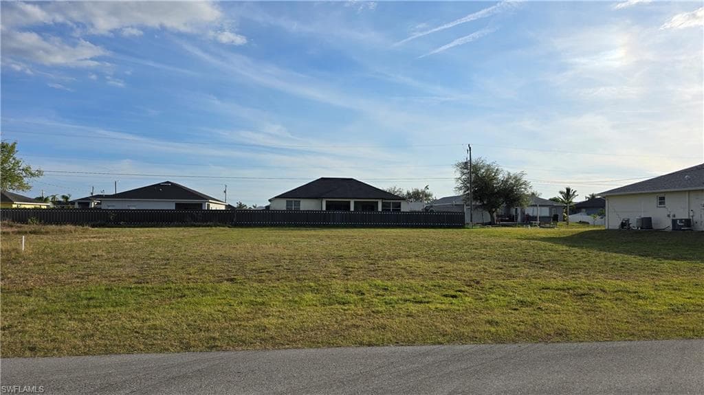 500 NW 7th ST CAPE CORAL, FL 33993