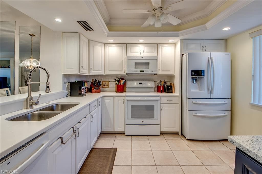 11300 Caravel CIR 309 FORT MYERS, FL 33908