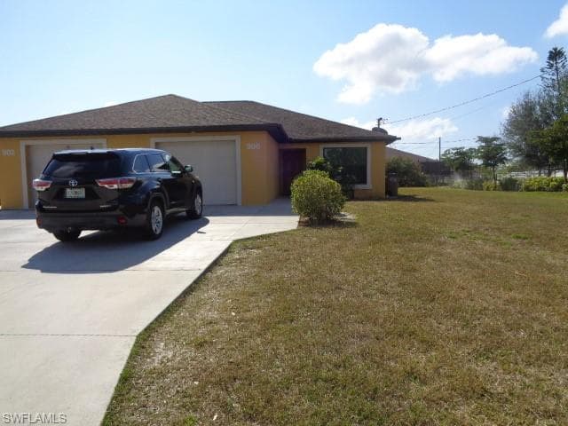 906 SW 39th TER CAPE CORAL, FL 33914