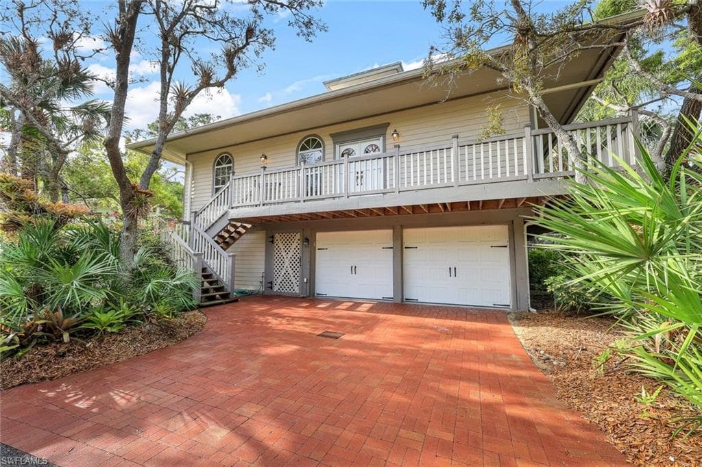 3812 Survey CIR BONITA SPRINGS, FL 34134