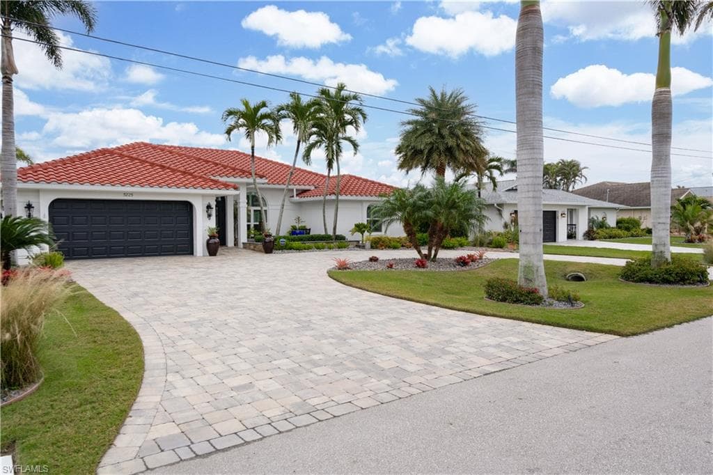 5225 SW 9th PL CAPE CORAL, FL 33914