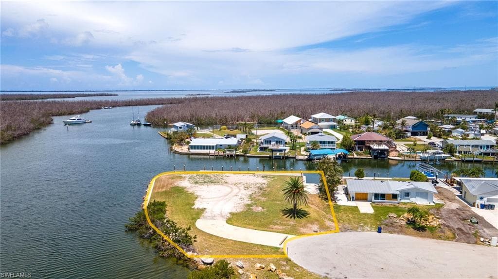 2183 Sanibel BLVD ST. JAMES CITY, FL 33956