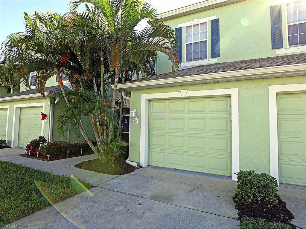 3647 Pine Oak CIR 107 FORT MYERS, FL 33916