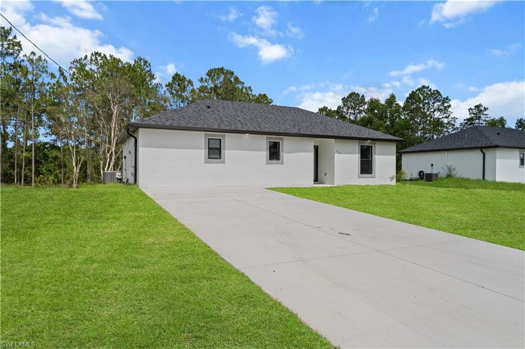 763 Kirkman AVE LEHIGH ACRES, FL 33974