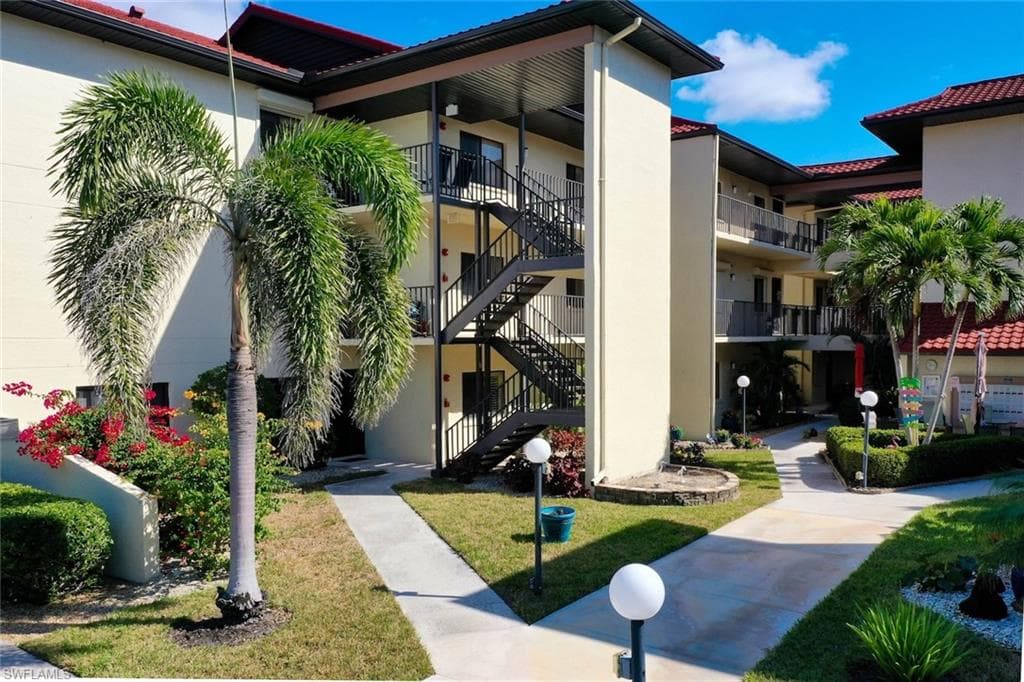 11140 Caravel CIR 101 FORT MYERS, FL 33908