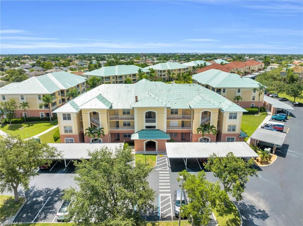 1121 Van Loon Commons CIR 203 CAPE CORAL, FL 33909