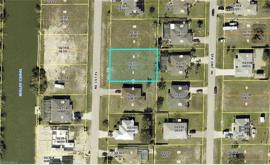 2601 NE 1st PL CAPE CORAL, FL 33909