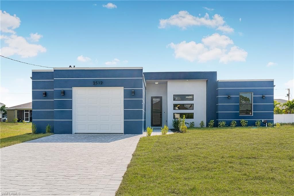 2512 28th TER CAPE CORAL, FL 33993