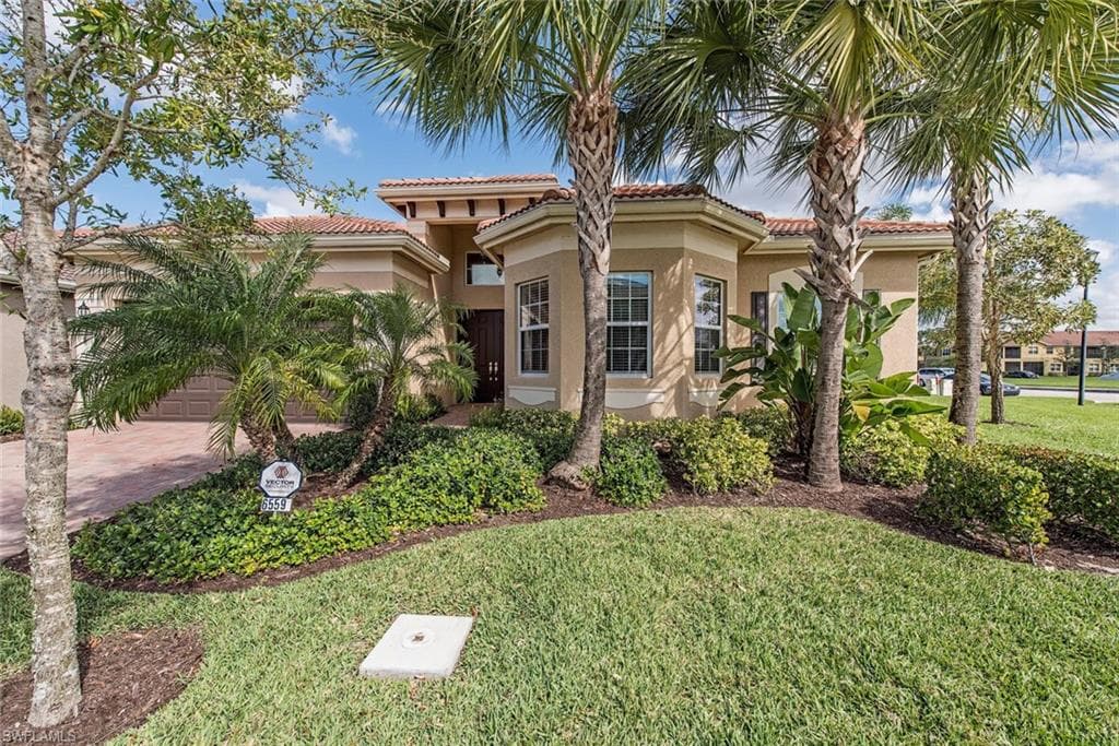 6559 Monterey PT NAPLES, FL 34105
