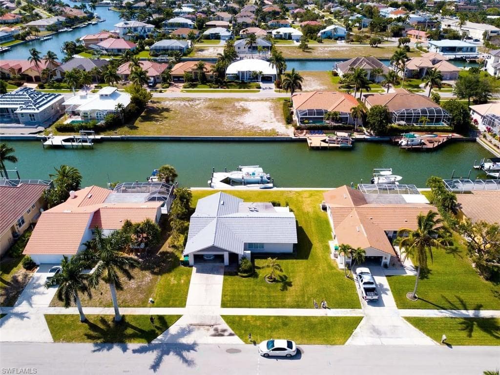 789 Caribbean CT MARCO ISLAND, FL 34145