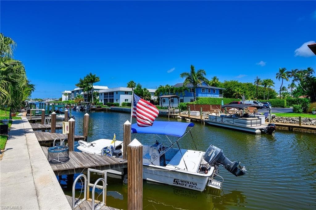 1369 Chesapeake AVE B-5 NAPLES, FL 34102