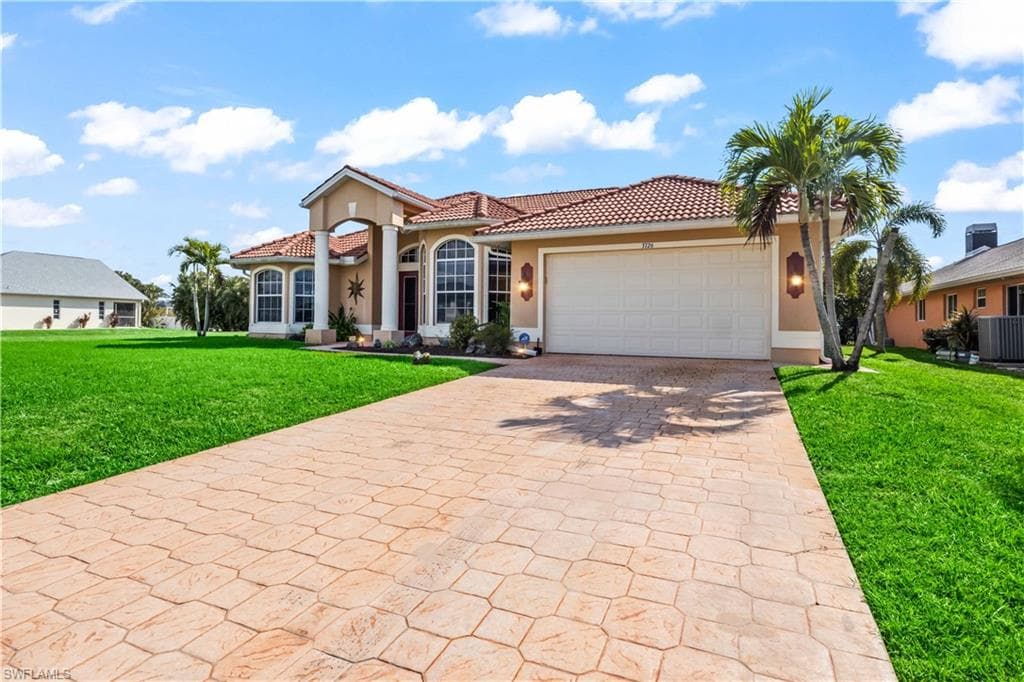 3726 SW 4th LN CAPE CORAL, FL 33991