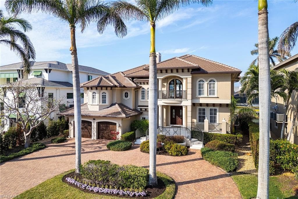 153 Egret AVE NAPLES, FL 34108