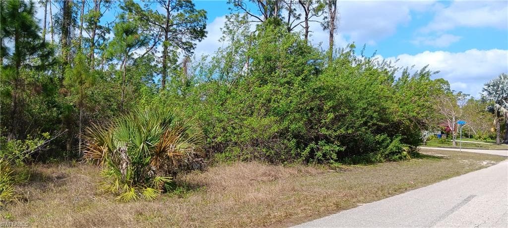 1623 North AVE LEHIGH ACRES, FL 33972