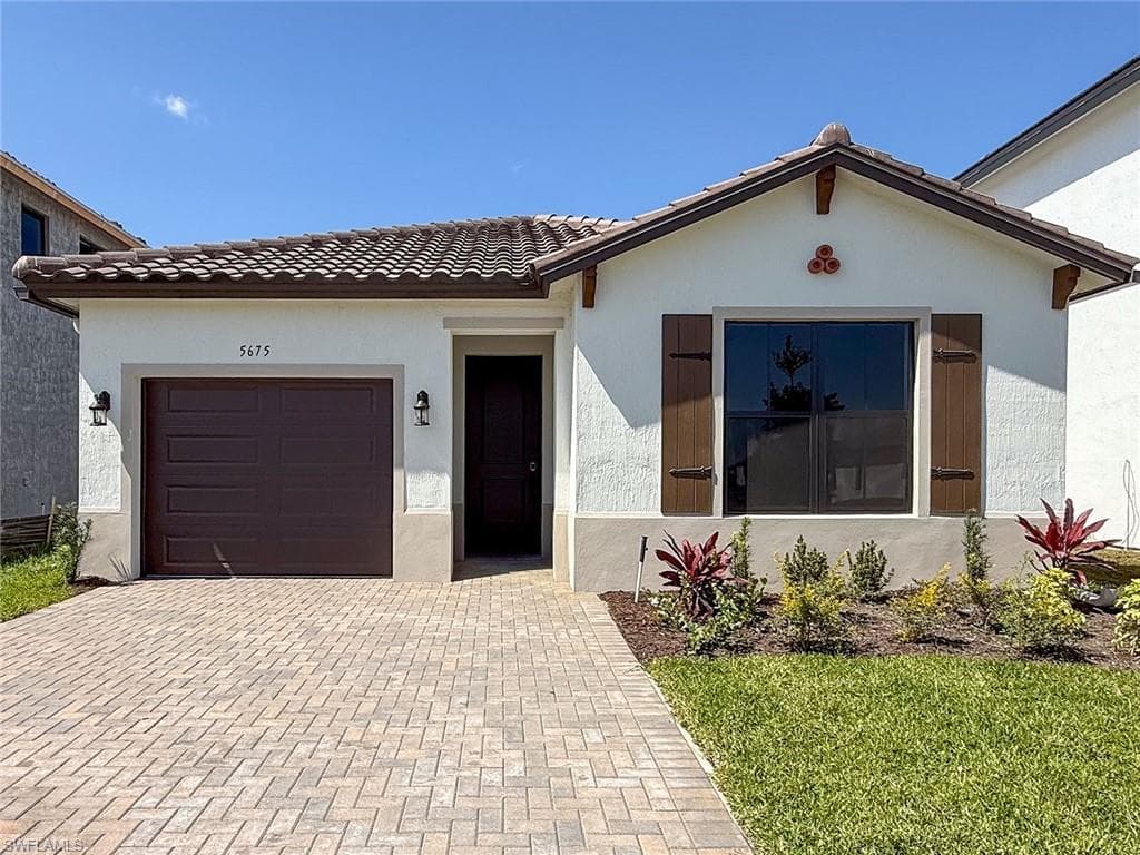 5675 ARGENTO DR AVE MARIA, FL 34142