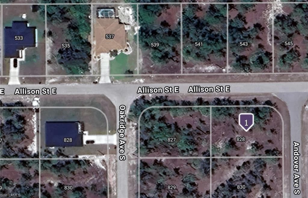 828 Andover AVE S LEHIGH ACRES, FL 33974
