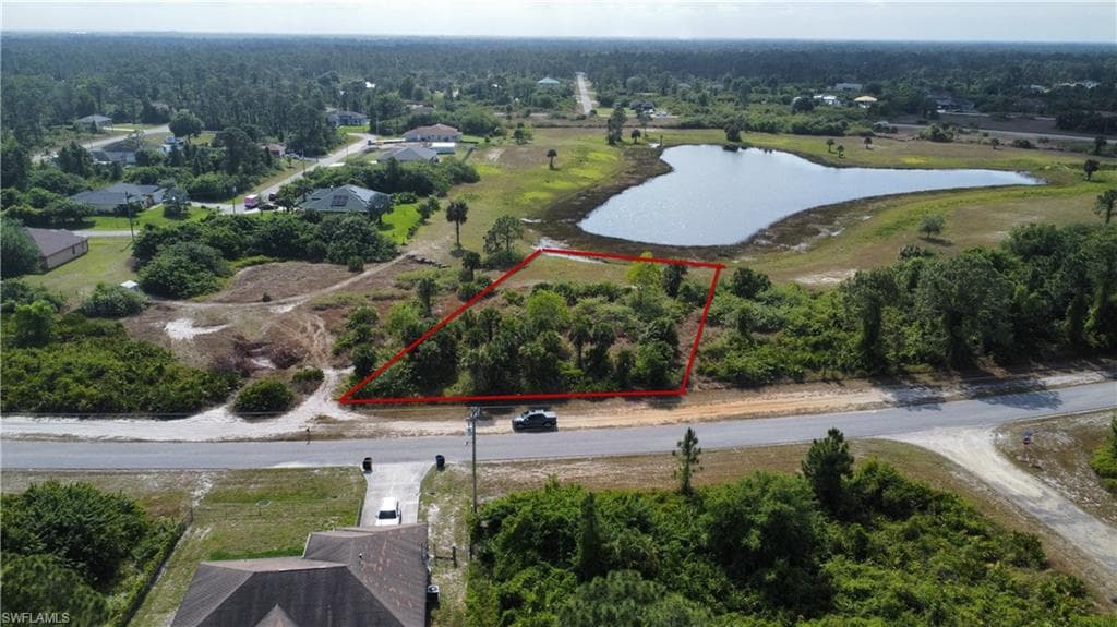 369 McArthur BLVD LEHIGH ACRES, FL 33974