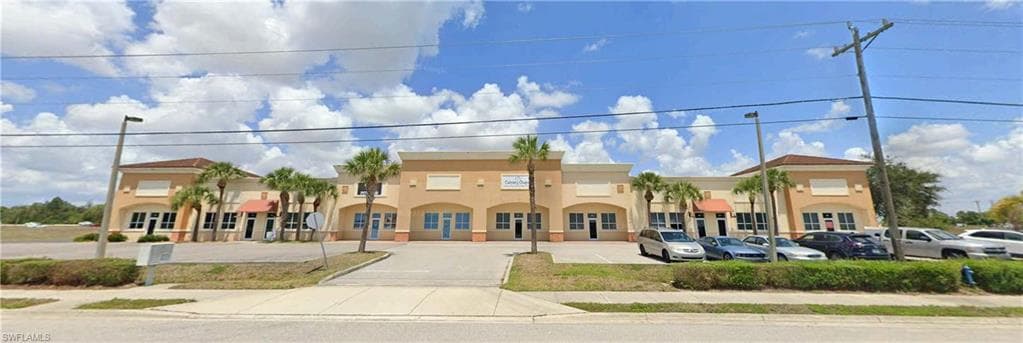 829 NE Pine Island LN 1000 CAPE CORAL, FL 33909