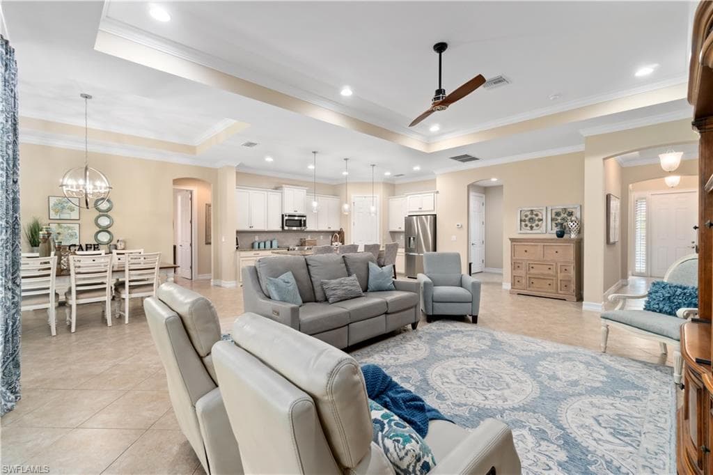 10191 Avonleigh DR BONITA SPRINGS, FL 34135