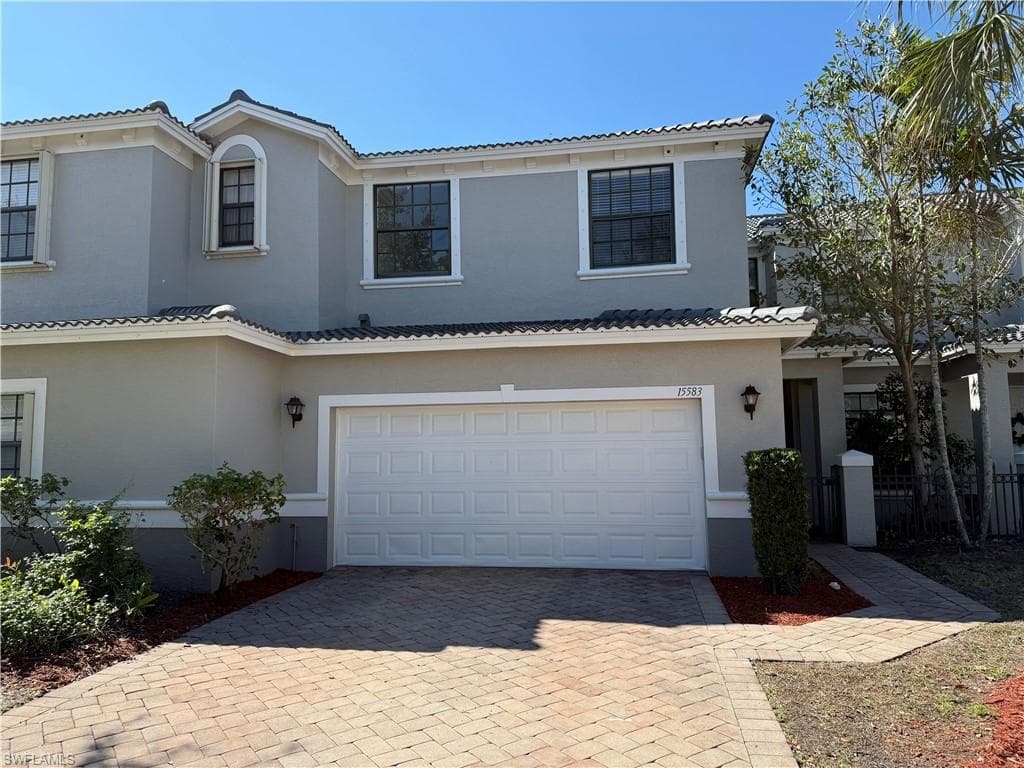 15583 Summit Place CIR 311 NAPLES, FL 34119